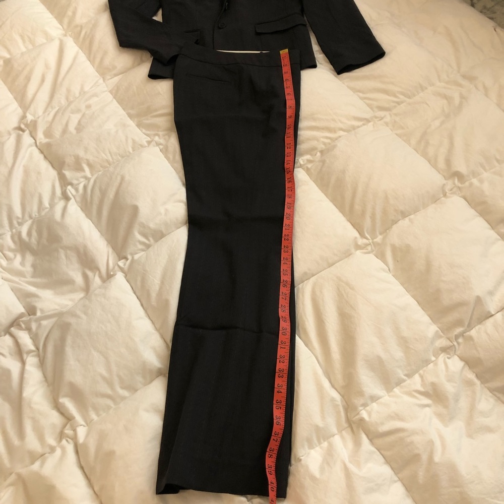 ElieTahari pantsuit-๐ผSize 4๐ผ๐ผ - Picture 15 of 15